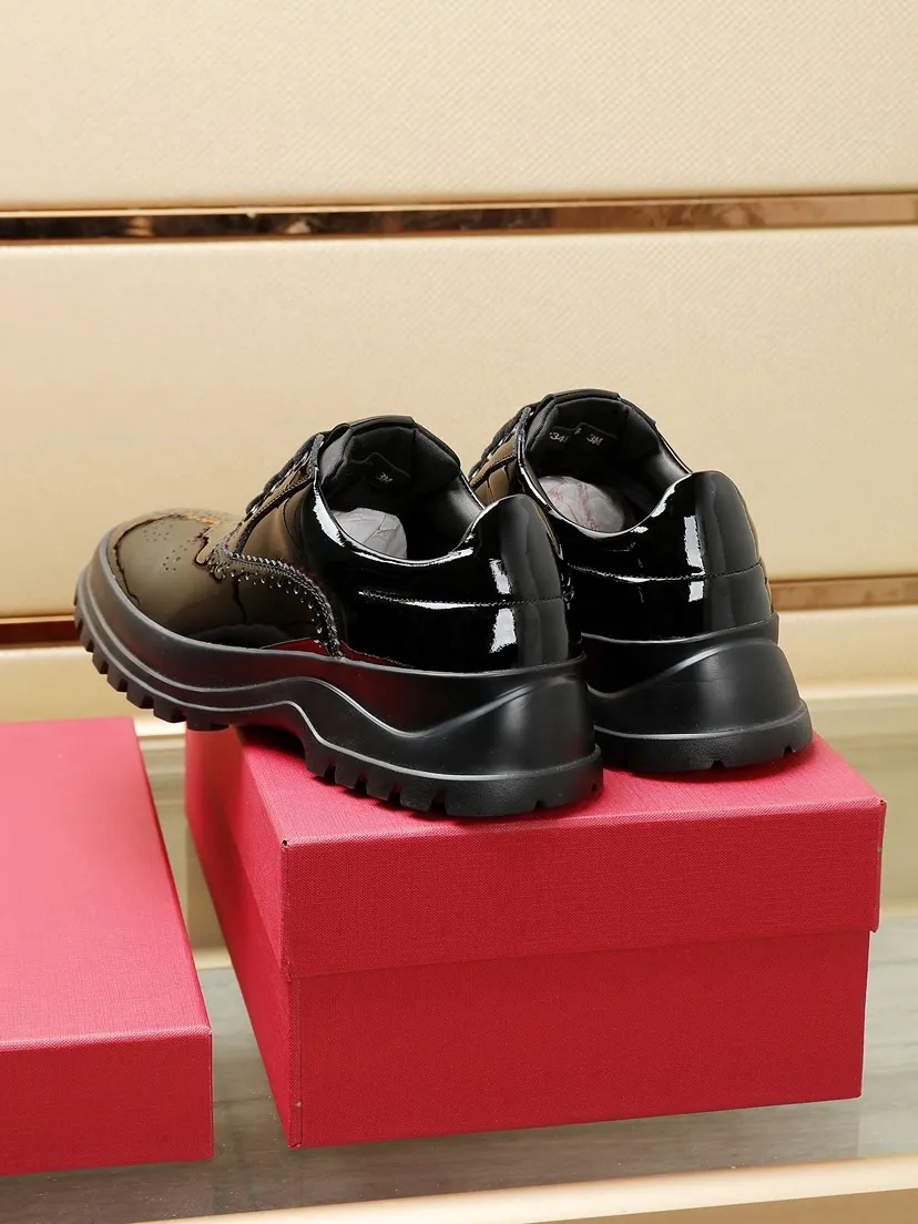 Factory P680💰🔥《Ferragamo》👏Latest•High-end top brand luxury~purchasing agent, top~quality. New fashionable business men's shoes 🔜The uppers are made of original first-layer open-edge beaded cowhide➕cowhide·lining, with fine workmanship. The original stylish and soft combination wear-resistant and non-slip outsole is light and comfortable on the feet. The real thing looks better in real photos. Number of yards: 38--44 (45 and 46 can be customized)